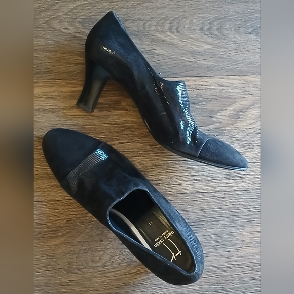 Thierry Rabotin Black Suede Ankle Booties. Made in Italy - Picture 2 of 16